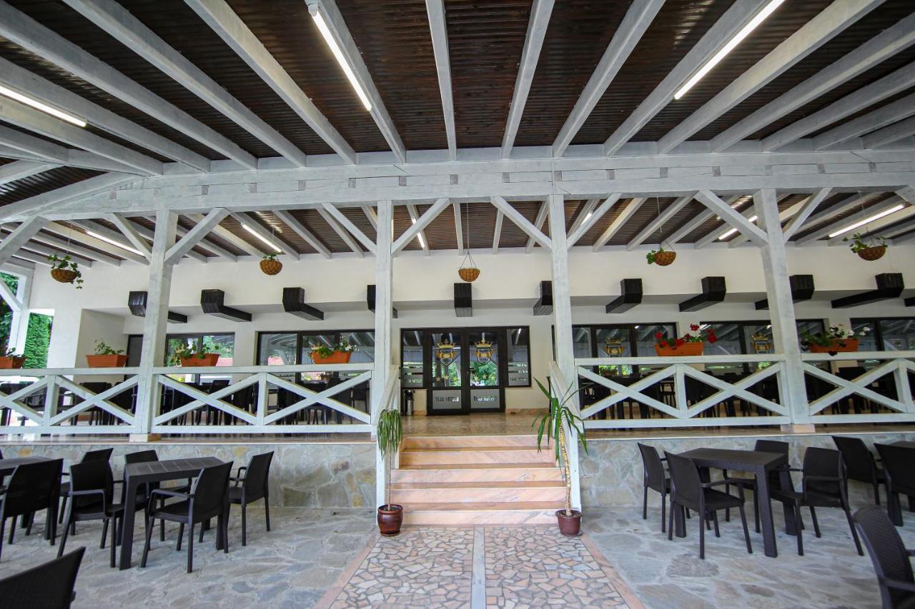 Teju Hotels Slănic 外观 照片