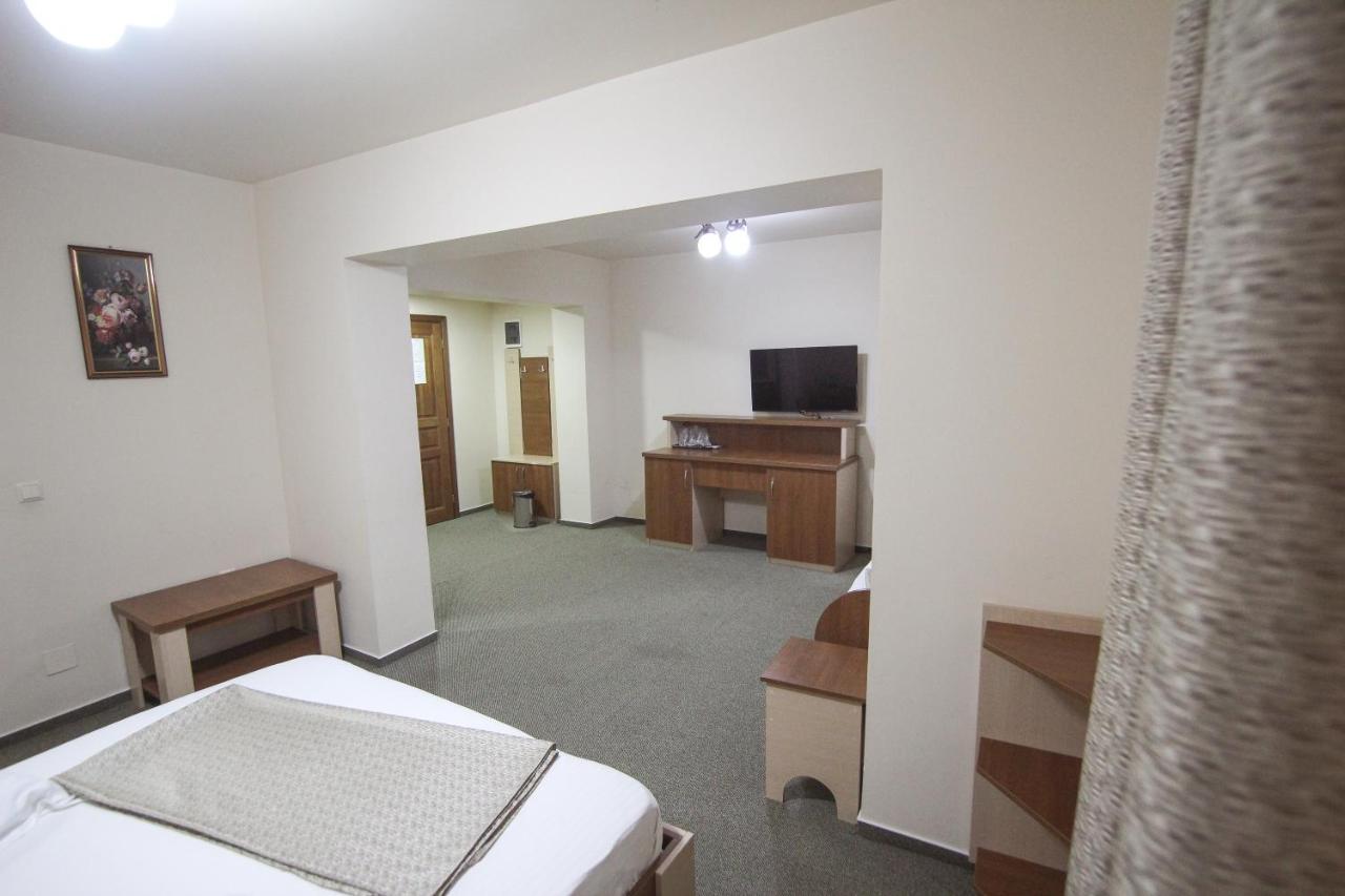 Teju Hotels Slănic 外观 照片
